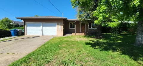 Exterior - 2786 Regal Ave, Redding, CA 96002 photo 1 of 3