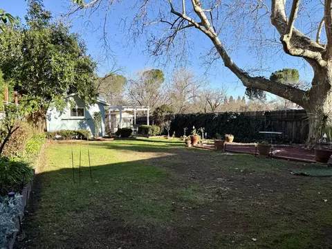 632 South St, Redding, CA 96001 photo 17