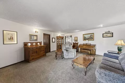 Living - 3605 Tamarack Dr, Redding, CA 96003 photo 1 of 3