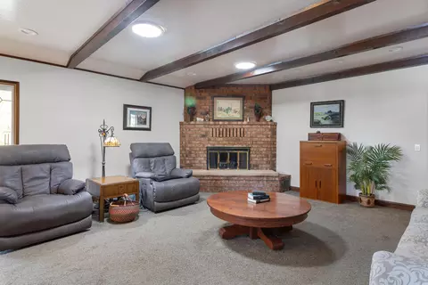 Living - 3605 Tamarack Dr, Redding, CA 96003 photo 2 of 3