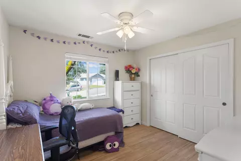 Bedroom - 5923 Jonella Way, Redding, CA 96003 photo 3 of 4