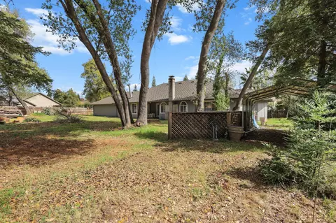 Exterior - 4646 Alta Camino Dr, Redding, CA 96002 photo 4 of 5