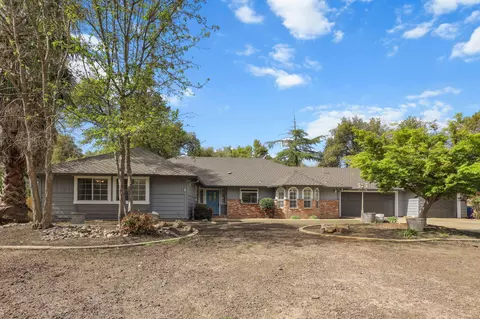 4646 Alta Camino Dr, Redding, CA 96002