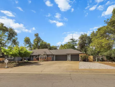 Exterior - 4646 Alta Camino Dr, Redding, CA 96002 photo 5 of 5