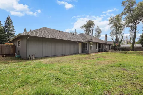 Exterior - 4646 Alta Camino Dr, Redding, CA 96002 photo 2 of 5