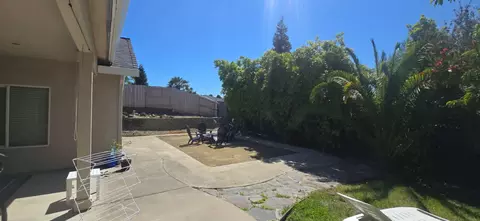 Exterior - 558 Fair Hill Dr, Redding, CA 96003 photo 6 of 7