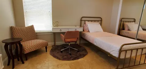 Bedroom - 558 Fair Hill Dr, Redding, CA 96003 photo 11 of 21