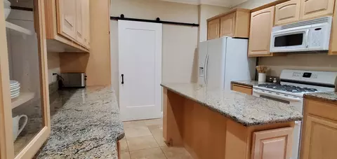 Kitchen - 558 Fair Hill Dr, Redding, CA 96003 photo 3 of 13