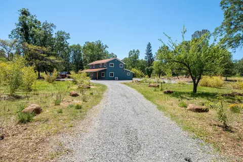 Exterior - 21855 Graham Rd, Manton, CA 96059 photo 2 of 21
