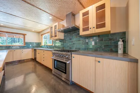 Kitchen - 21855 Graham Rd, Manton, CA 96059 photo 3 of 7