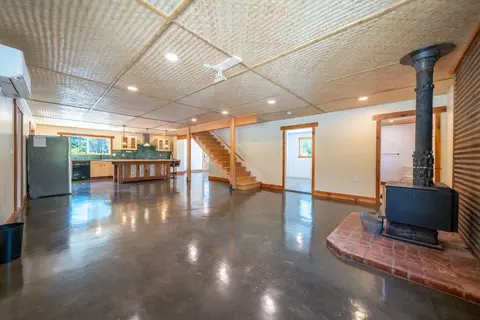Living - 21855 Graham Rd, Manton, CA 96059 photo 3 of 4