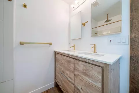 Bath - 21855 Graham Rd, Manton, CA 96059 photo 3 of 4