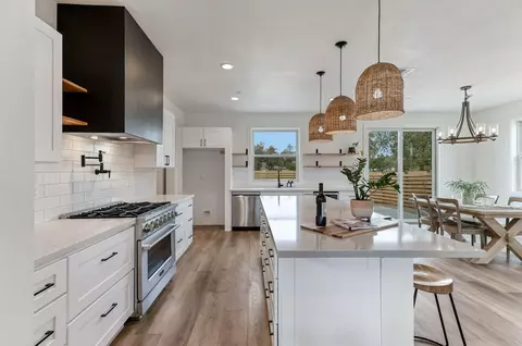 Kitchen - 2486 Neighborly Way, Redding, CA 96001 photo 2 of 6