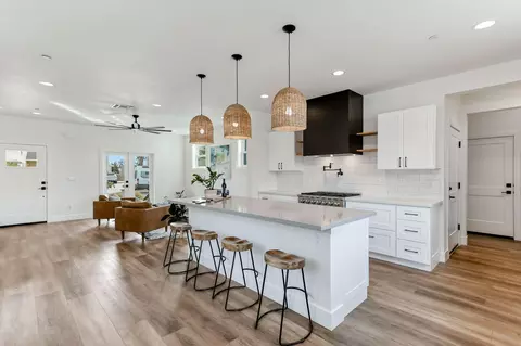 Kitchen - 2486 Neighborly Way, Redding, CA 96001 photo 4 of 6