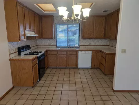 Kitchen - 1925 Trumpet Dr, Redding, CA 96003 photo 1 of 1