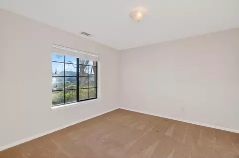Bedroom - 2868 Blue Bell Dr, Redding, CA 96001 photo 2 of 4