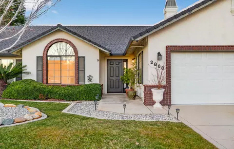 Exterior - 2868 Blue Bell Dr, Redding, CA 96001 photo 2 of 14