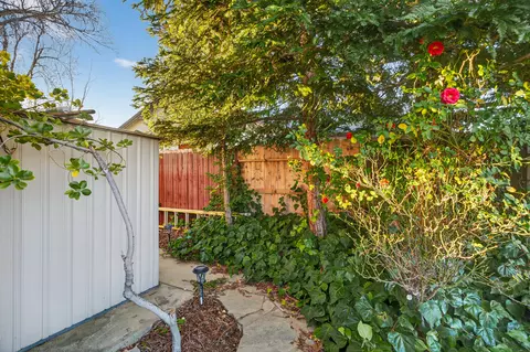 Exterior - 2868 Blue Bell Dr, Redding, CA 96001 photo 11 of 14