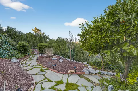 Exterior - 2868 Blue Bell Dr, Redding, CA 96001 photo 8 of 14
