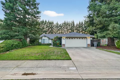 3286 Forest Homes Dr, Redding, CA 96002