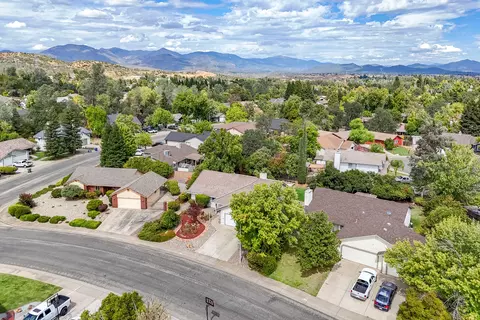 View/Area - 2166 Wicklow St, Redding, CA 96001 photo 8 of 11