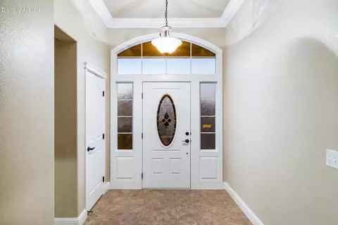 Entry Way - 469 Belvedere Dr, Redding, CA 96003 photo 1 of 1