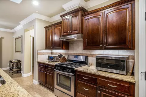 Kitchen - 469 Belvedere Dr, Redding, CA 96003 photo 1 of 1