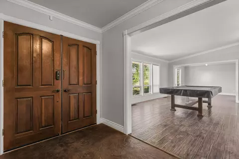 Entry Way - 3410 Scenic Dr, Redding, CA 96001 photo 1 of 2