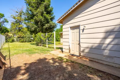 Exterior - 3562 Orion Way, Redding, CA 96002 photo 6 of 6