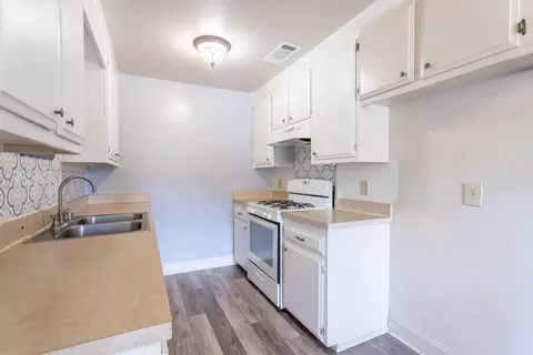 Kitchen - 3562 Orion Way, Redding, CA 96002 photo 1 of 1