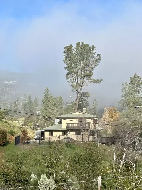 11028 Wingfield Ln, Shasta, CA 96087
