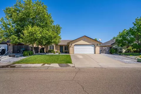 Exterior - 1430 Crosspoint Way, Red Bluff, CA 96080 photo 8 of 10