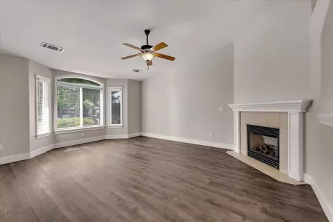 Living - 1430 Crosspoint Way, Red Bluff, CA 96080 photo 1 of 6
