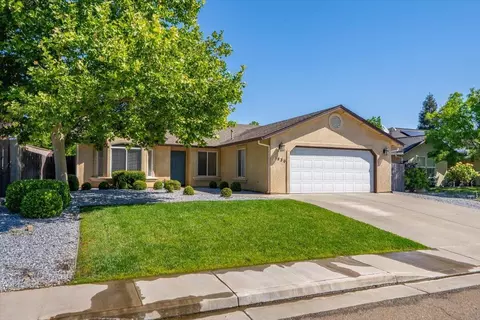 Exterior - 1430 Crosspoint Way, Red Bluff, CA 96080 photo 2 of 10