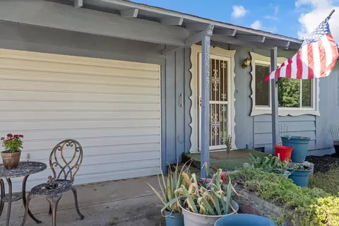 Exterior - 13527 Evelyn St, Red Bluff, CA 96080 photo 8 of 10