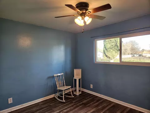 Bedroom - 13527 Evelyn St, Red Bluff, CA 96080 photo 2 of 3