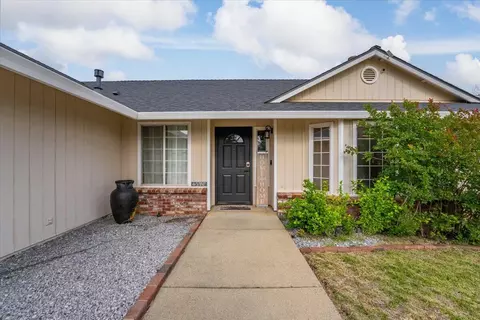 1675 Hominy Way, Redding, CA 96003