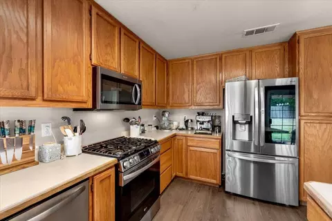 Kitchen - 1675 Hominy Way, Redding, CA 96003 photo 5 of 6
