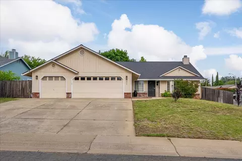 Exterior - 1675 Hominy Way, Redding, CA 96003 photo 2 of 9