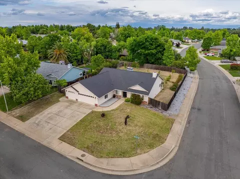 View/Area - 1675 Hominy Way, Redding, CA 96003 photo 1 of 4