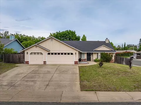 Exterior - 1675 Hominy Way, Redding, CA 96003 photo 3 of 9