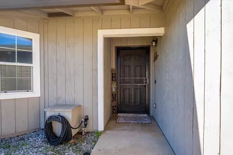 4164 Cirrus St, Redding, CA 96002 photo 4