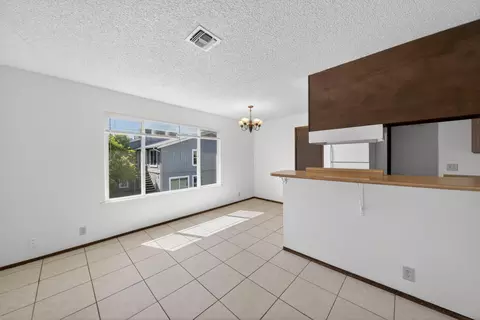 Dining - 948 Jamieson Ct, Redding, CA 96003 photo 2 of 2