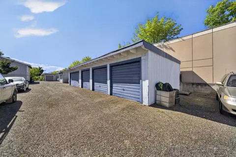 Exterior - 948 Jamieson Ct, Redding, CA 96003 photo 3 of 6
