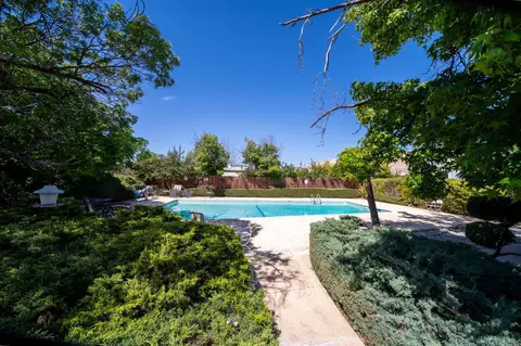 Exterior - 948 Jamieson Ct, Redding, CA 96003 photo 4 of 6