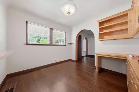 Entry Way - 1523 Olive Ave, Redding, CA 96001 photo 1 of 2