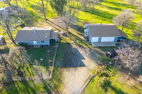 View/Area - 11670 Homestead Ln, Redding, CA 96003 photo 2 of 2