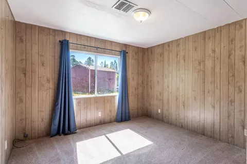 Bedroom - 6329 Oak St, Anderson, CA 96007 photo 5 of 6