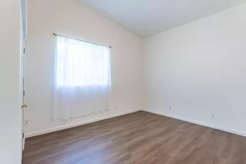 Bedroom - 6329 Oak St, Anderson, CA 96007 photo 2 of 6