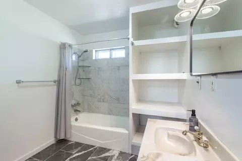 Bath - 6329 Oak St, Anderson, CA 96007 photo 1 of 5